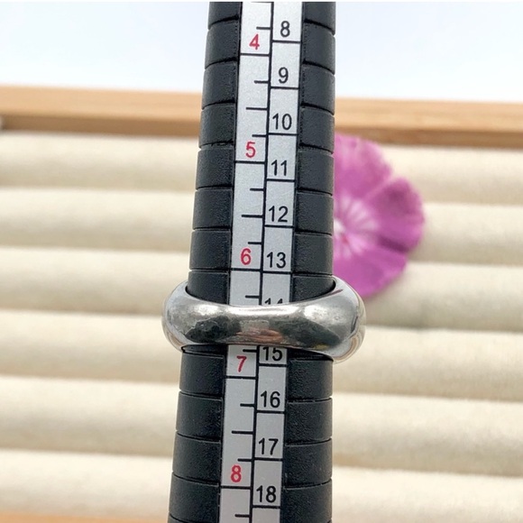 Chunky Dome Crystal Scatter Cocktail Ring - Picture 12 of 12